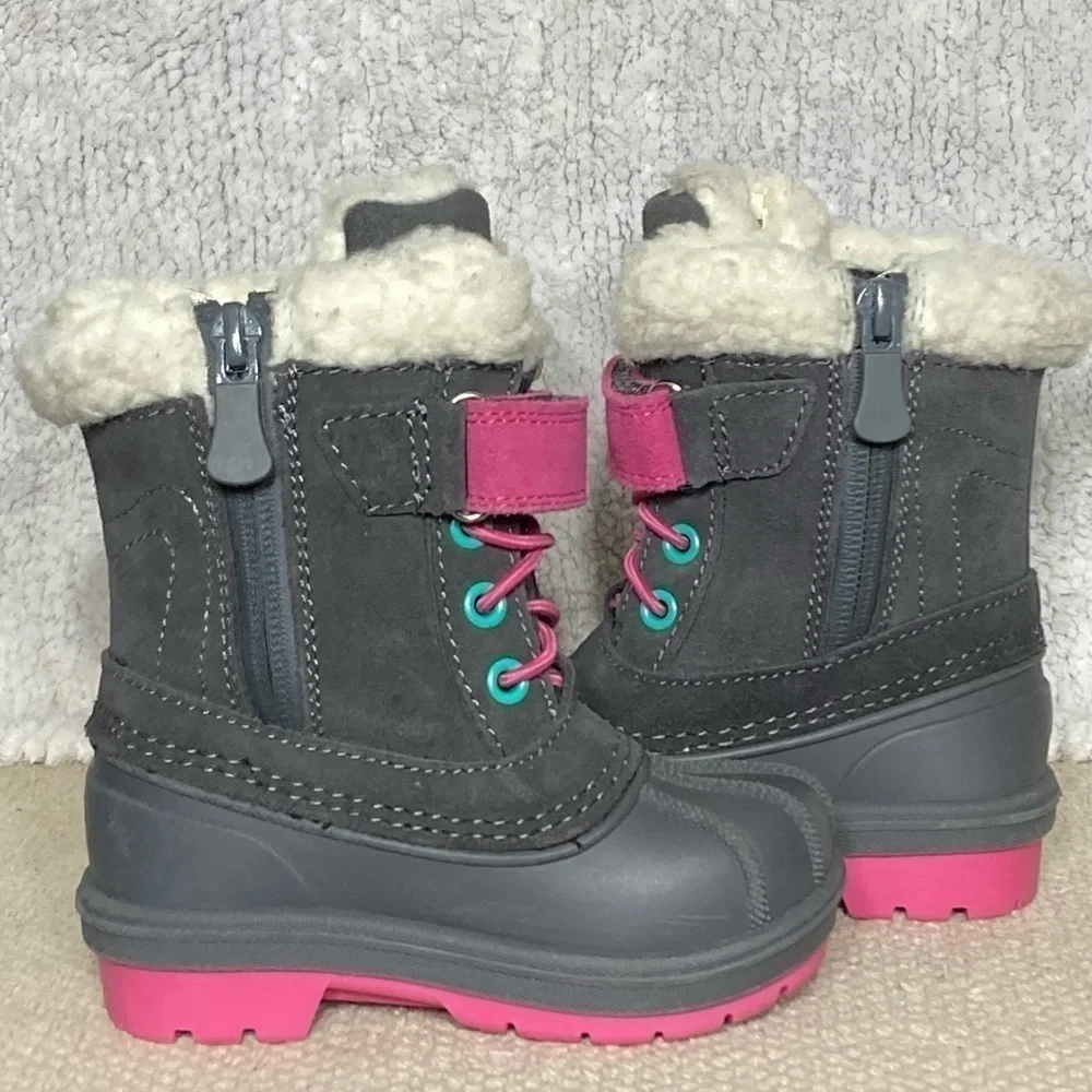 Cat & Jack Kids Black/Pink/Green Leather Journey Winter Snow Boots Size US 5